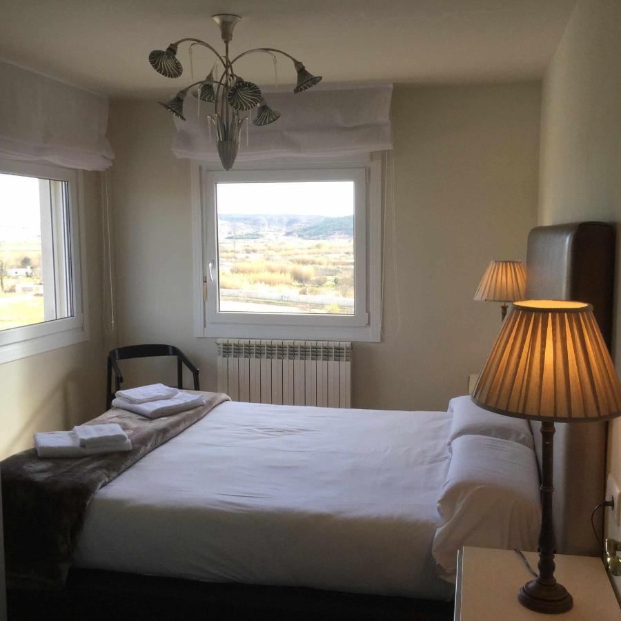 Tudela Mirador De Bardenas Apartment Bagian luar foto